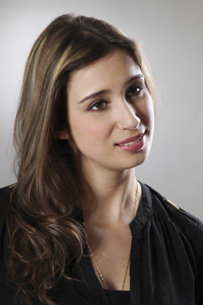 Photo studio, portrait jeune femme