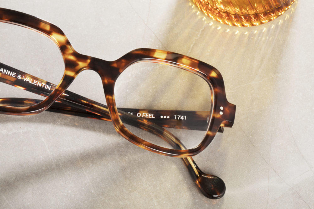 photographe-packshot-lunettes-écaille