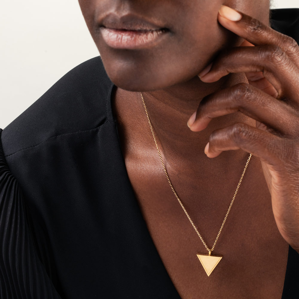 Photographe-mode-toulouse-pendentif-porté