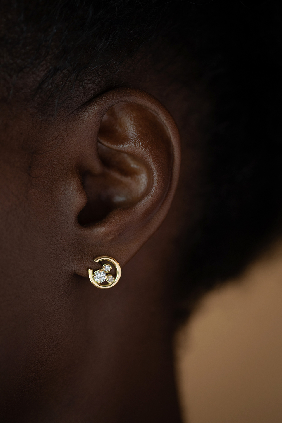 photographe-bijoux-portes-boucles-oreille